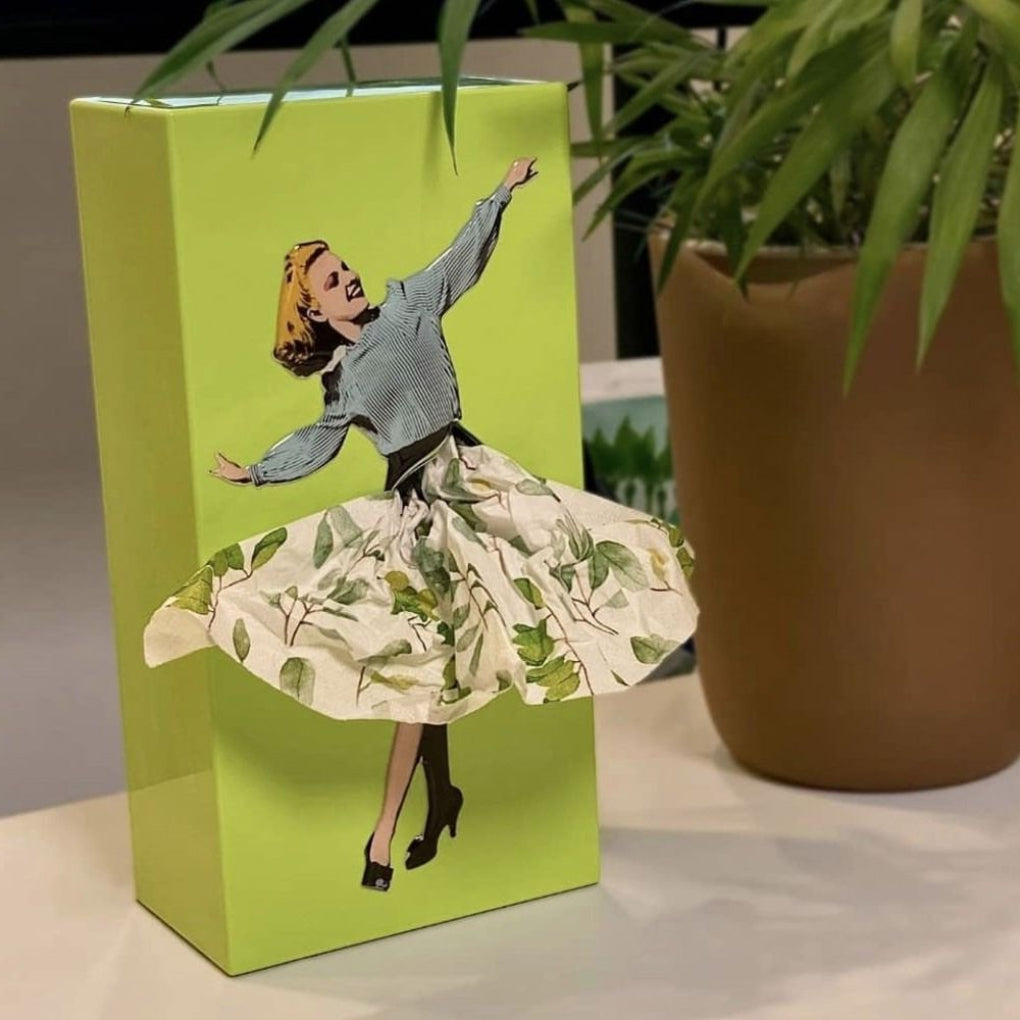 Tissuebox met opwaaiende rok