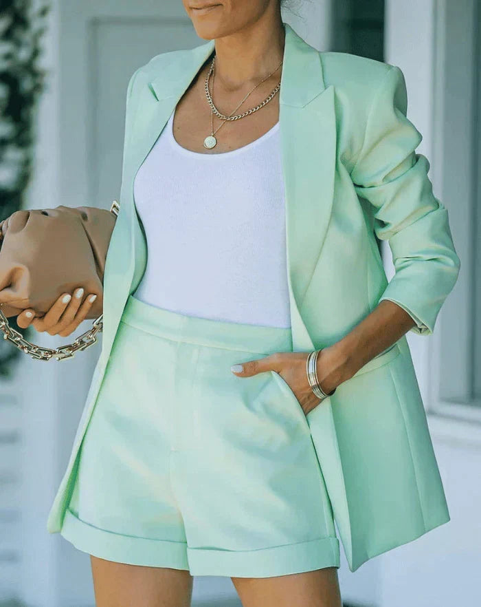 Trendy elegante blazer en shorts set - Dameskleding