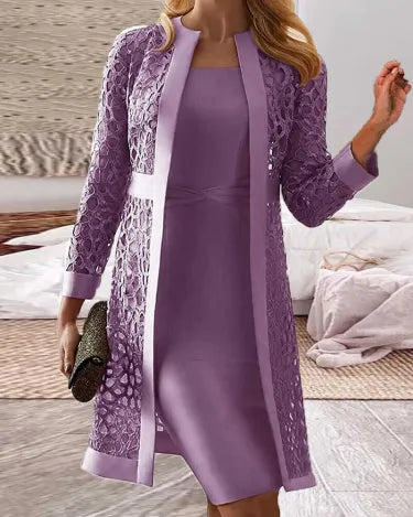 Tweedelige dames-set met jurk en kanten vest