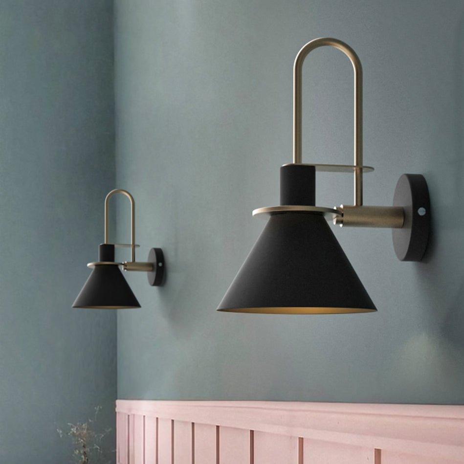 Wandlamp Mono | Postmoderne metalen wandlamp van Marco Bellini