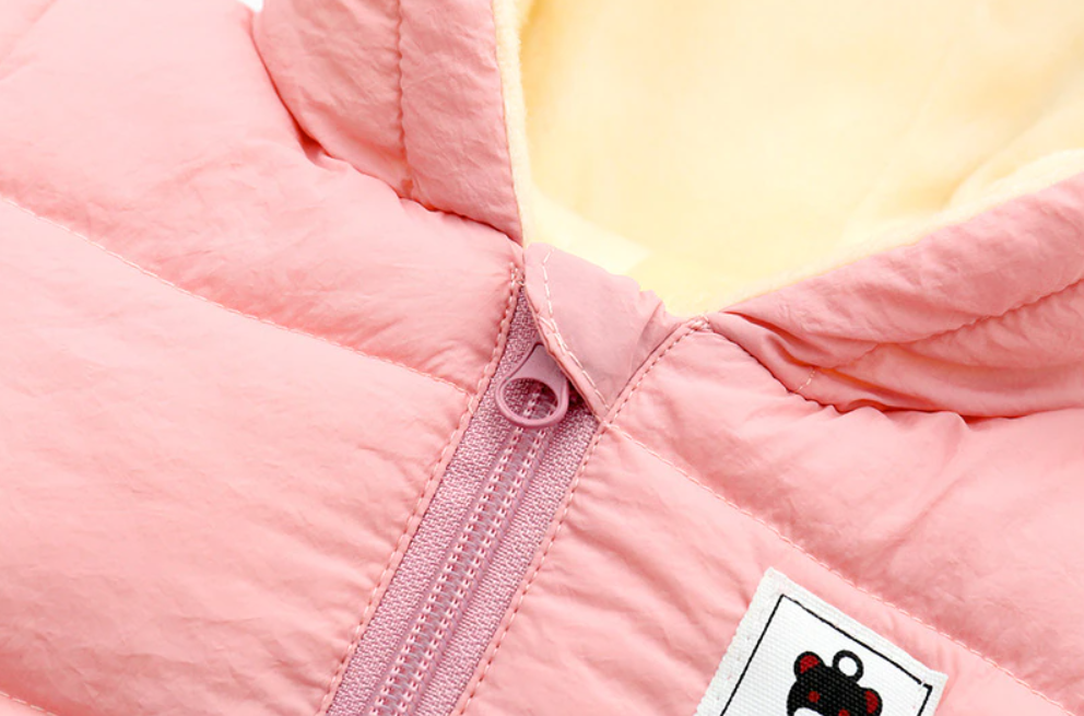 Warme en comfortabele kinderwinteroverall met oortjes