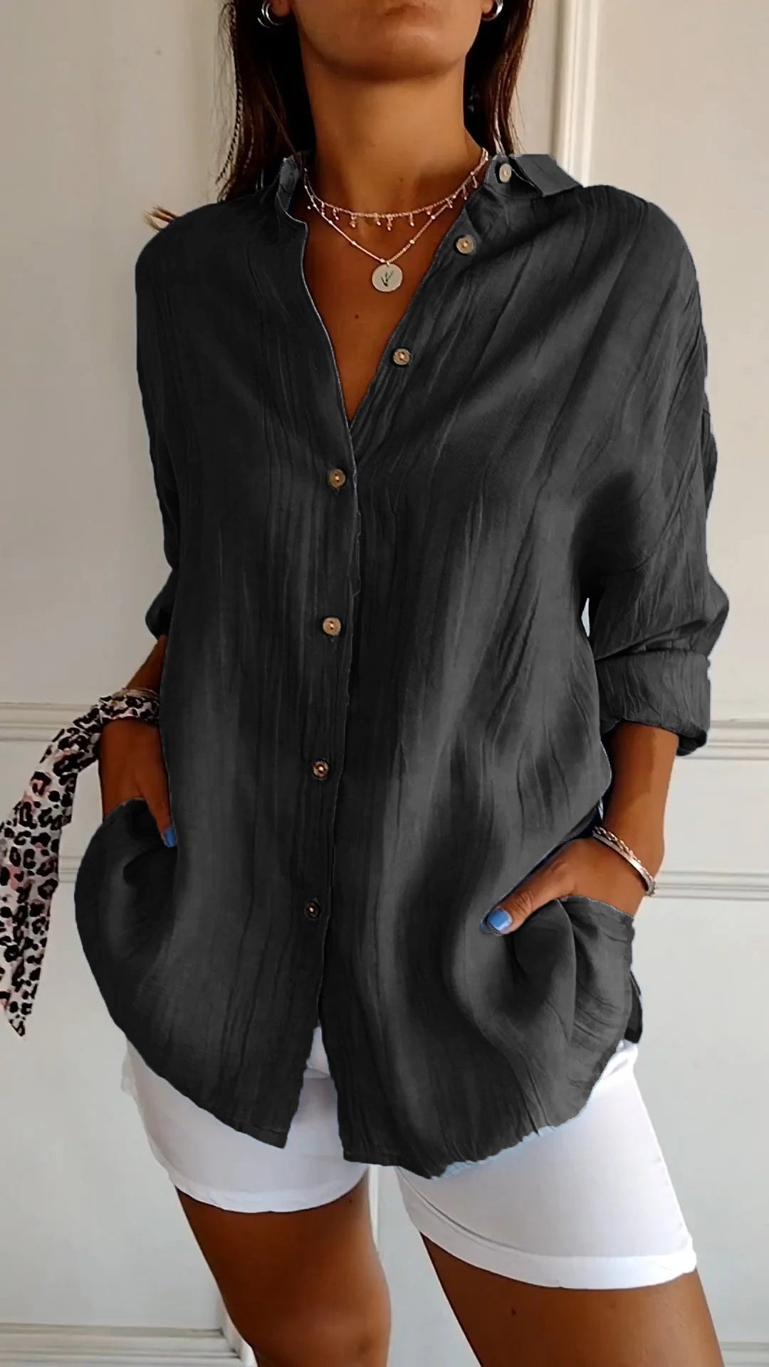 Zomerblouse met lange mouwen voor dames – Luchtige linnen-zijdemix met plooien en Scandinavische kustelegantie