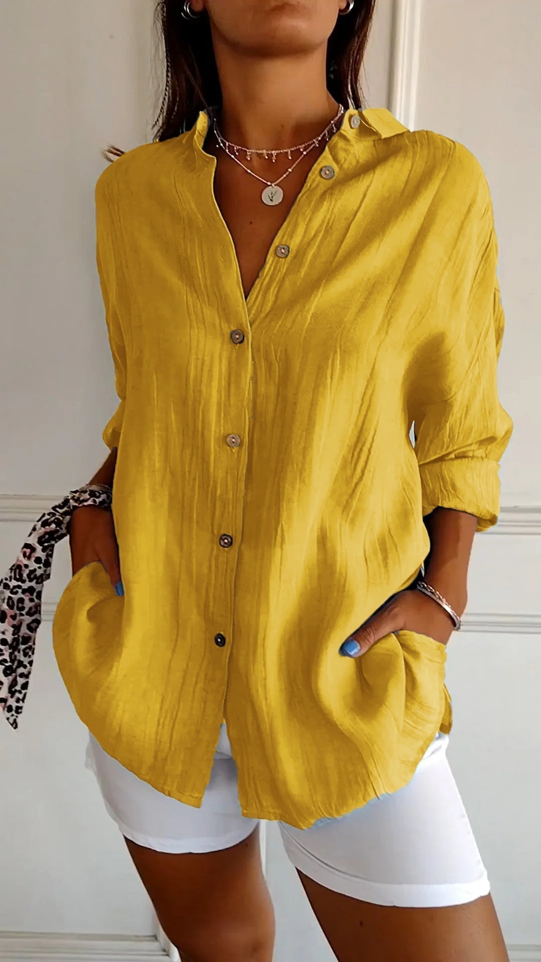 Zomerblouse met lange mouwen voor dames – Luchtige linnen-zijdemix met plooien en Scandinavische kustelegantie