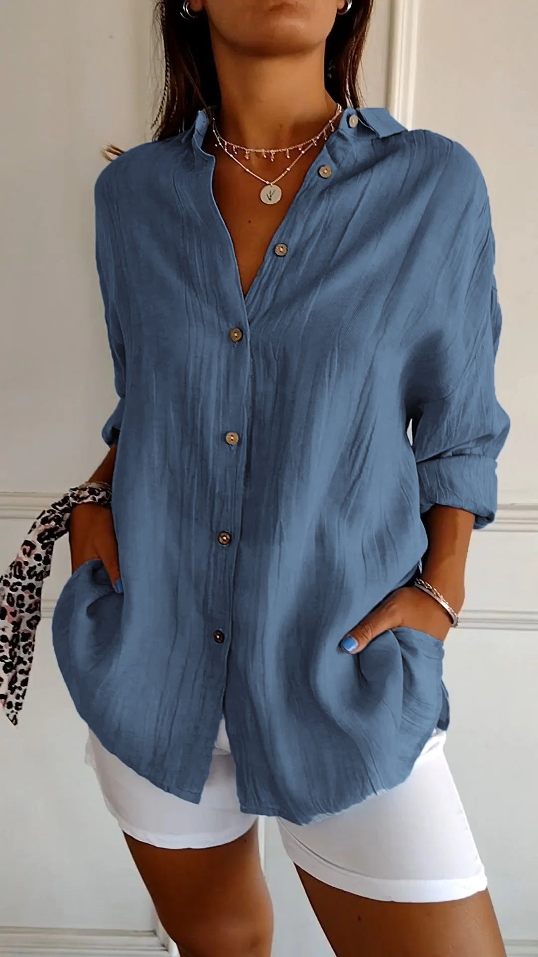 Zomerblouse met lange mouwen voor dames – Luchtige linnen-zijdemix met plooien en Scandinavische kustelegantie